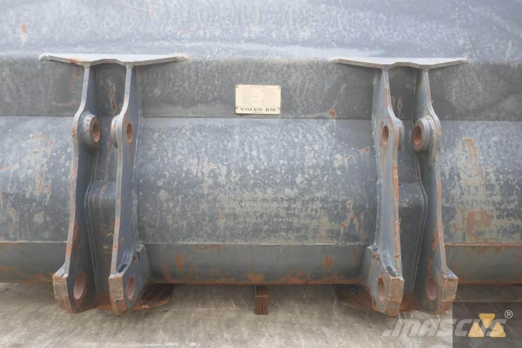 Volvo L120B Bucket Cucharones