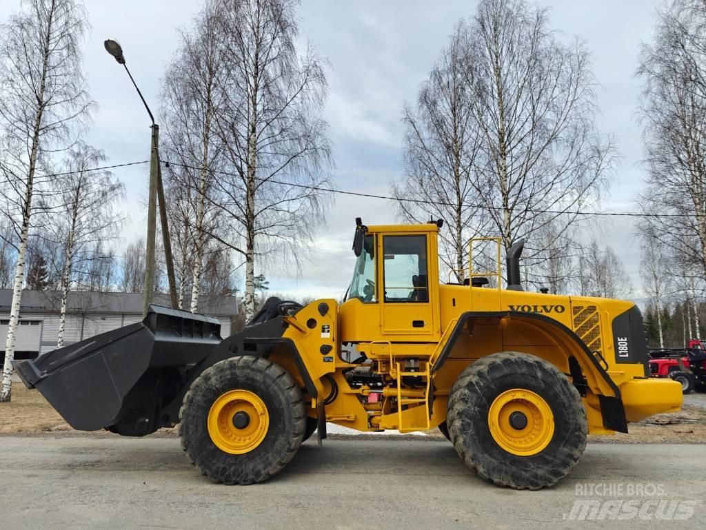 Volvo L 180 E Cargadoras sobre ruedas