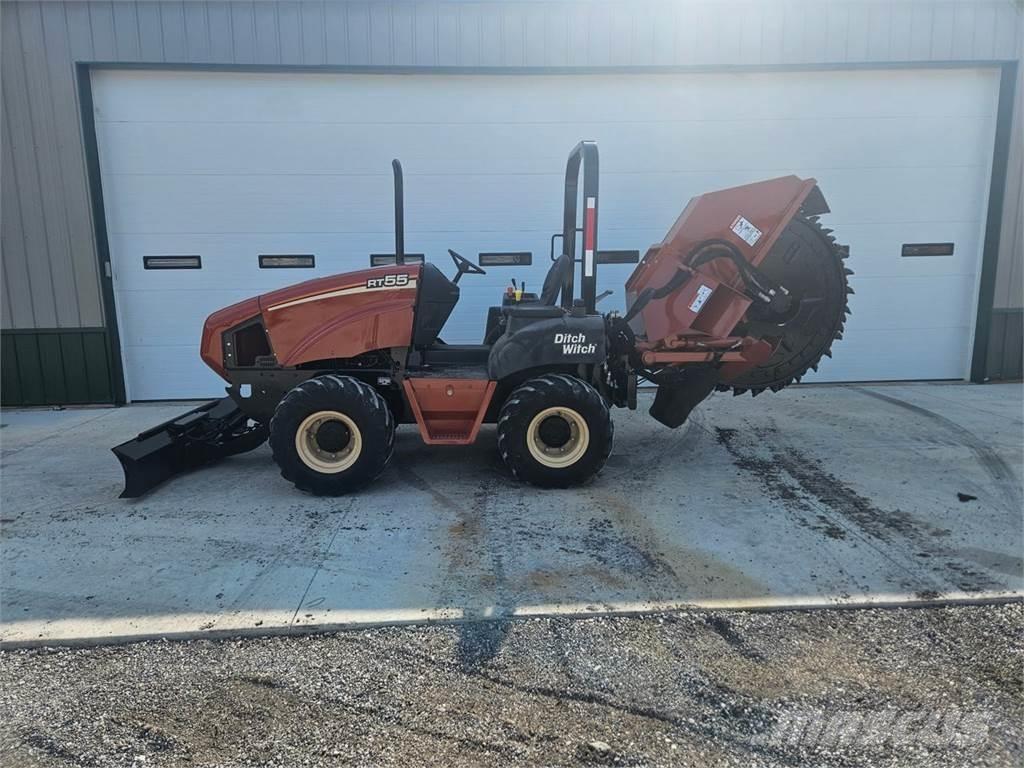 Ditch Witch RT55 Sierra para piedra