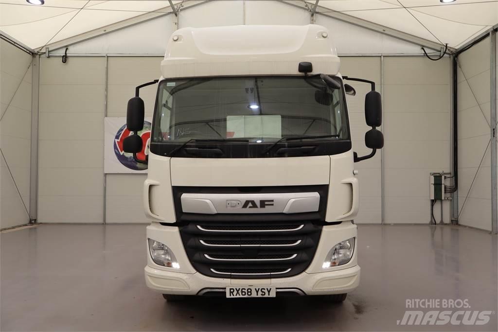 DAF CF450 Cabezas tractoras
