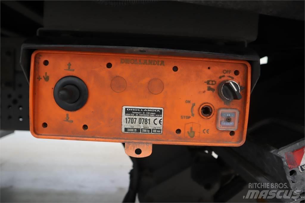 Mercedes-Benz ANTOS 1824 Camión con caja abierta