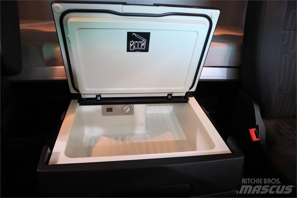 Mercedes-Benz Arocs 1824 Camión con caja abierta