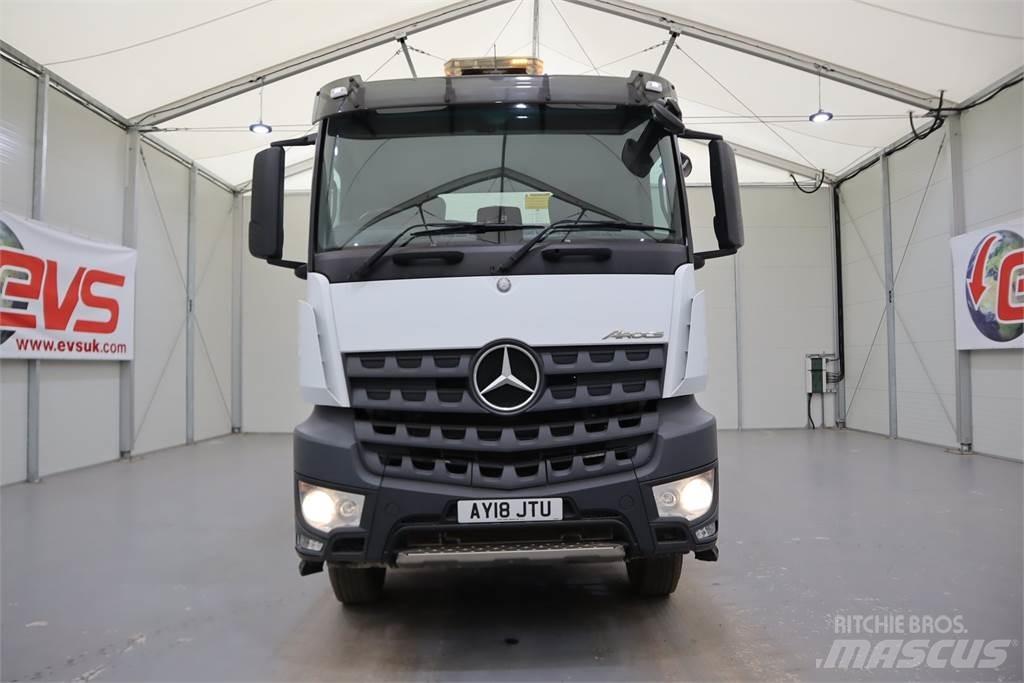 Mercedes-Benz Arocs 3240 Camiones bañeras basculantes o volquetes