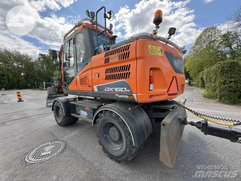 Doosan DX 160 W Excavadoras de ruedas
