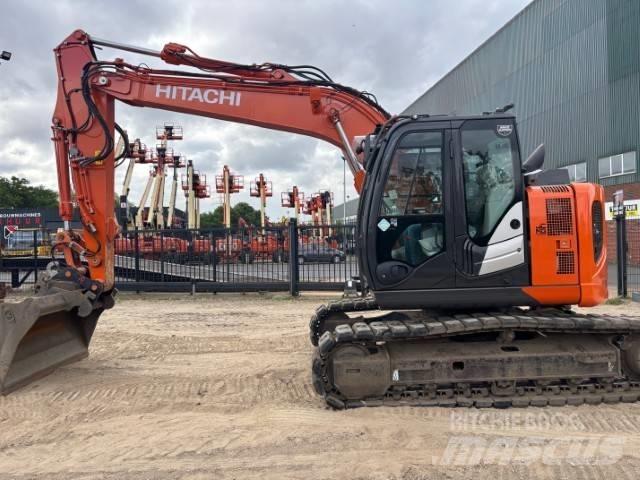 Hitachi ZX 135 US-6 Excavadoras de cadenas