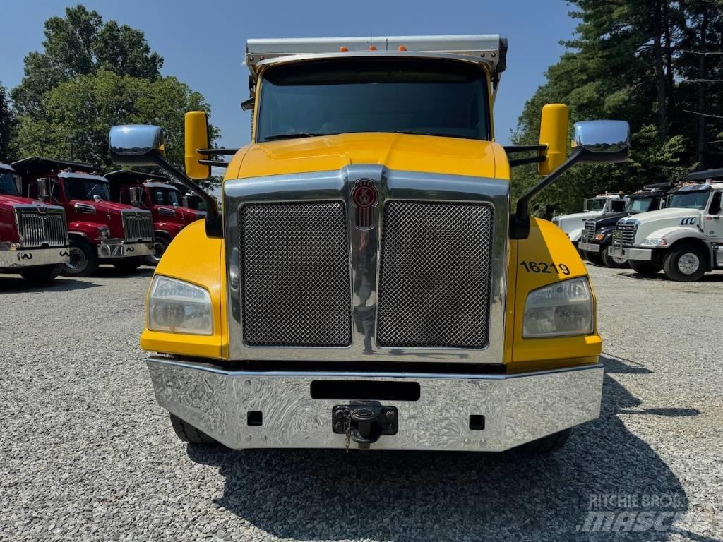 Kenworth T 880 Camiones bañeras basculantes o volquetes