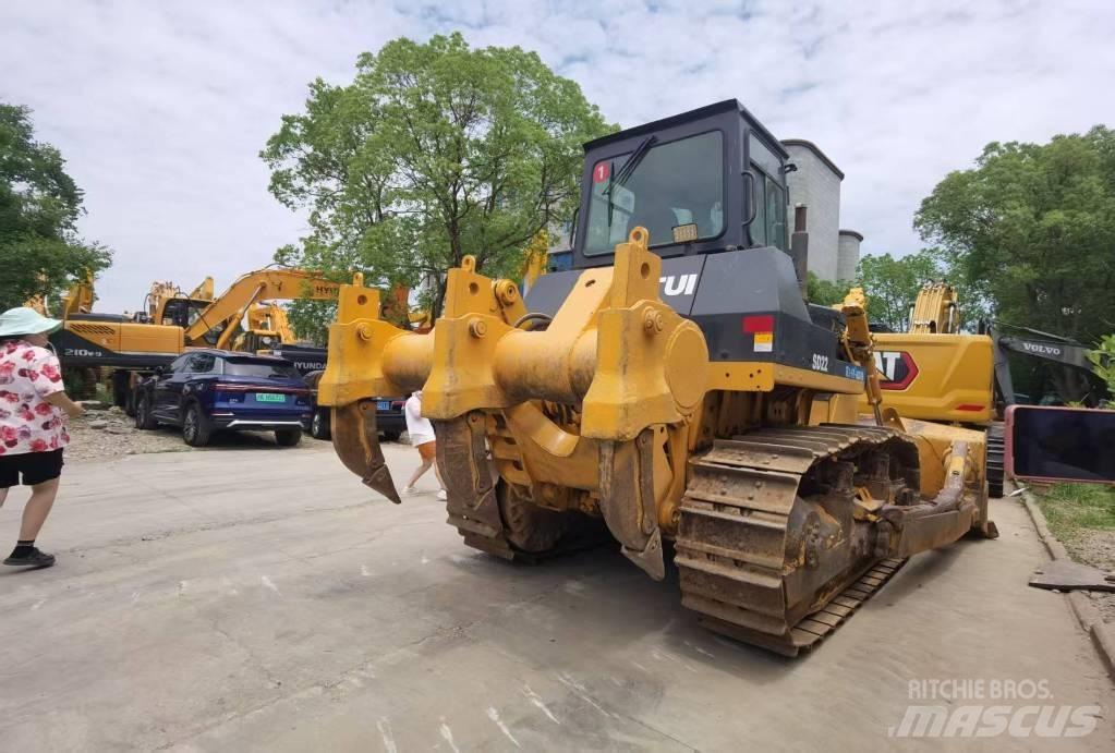 Shantui SD 22 Buldozer sobre oruga