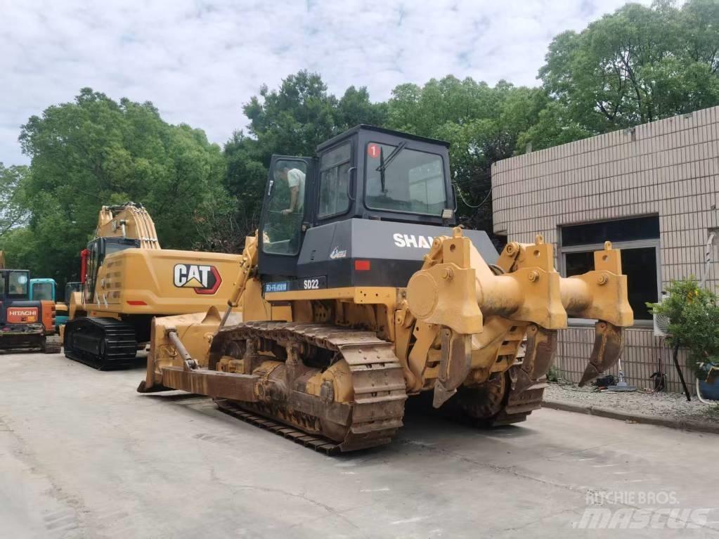 Shantui SD 22 Buldozer sobre oruga