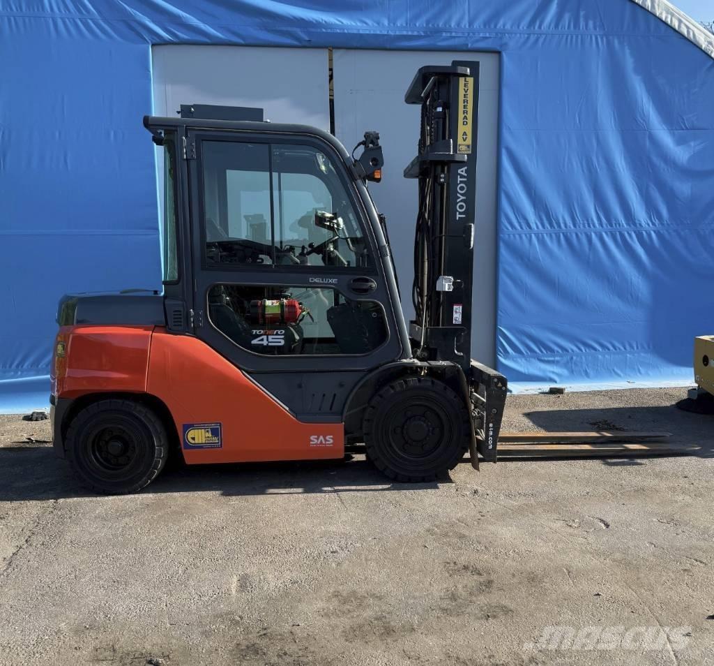 Toyota truck 8 FD40N Carretillas diesel
