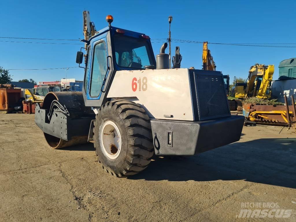  Compactor MV 618 DT Compactadores de suelo