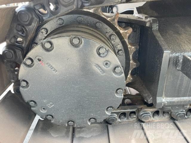 Hitachi ZX 135 US Excavadoras de cadenas