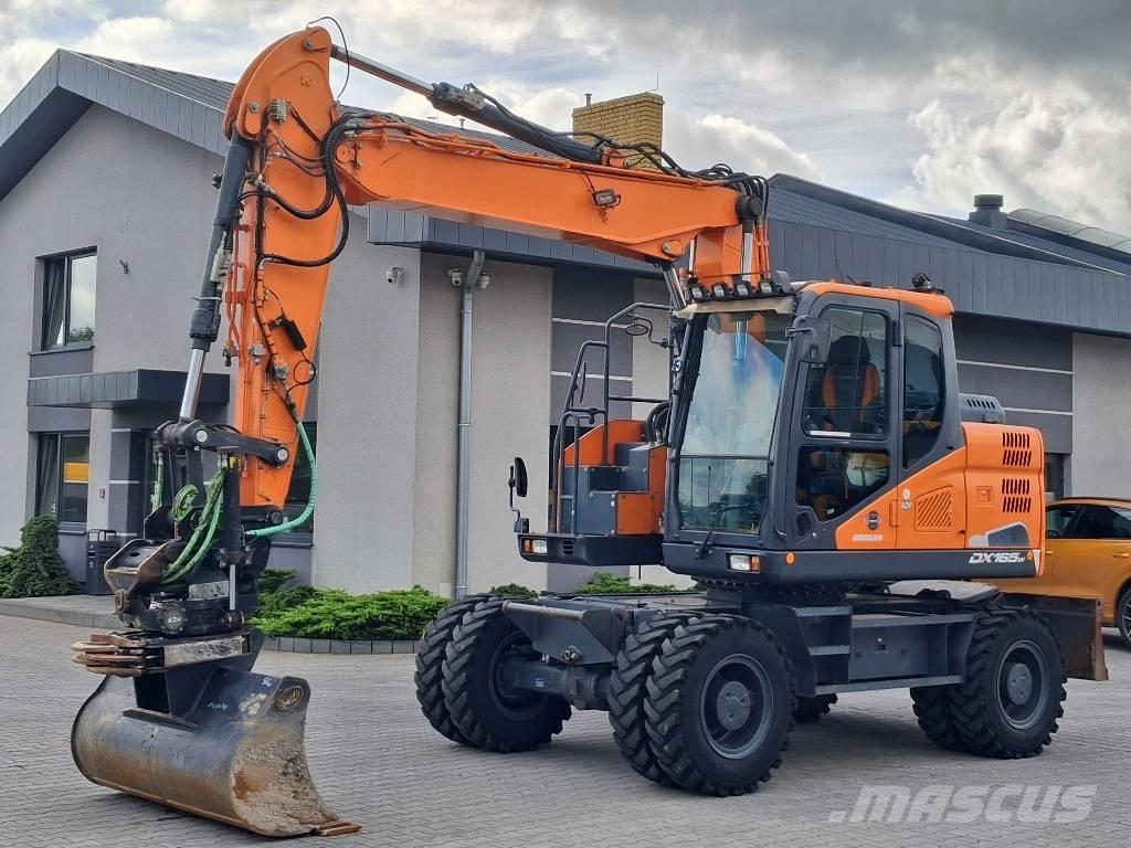 Doosan DX 165 W-5 Excavadoras de ruedas