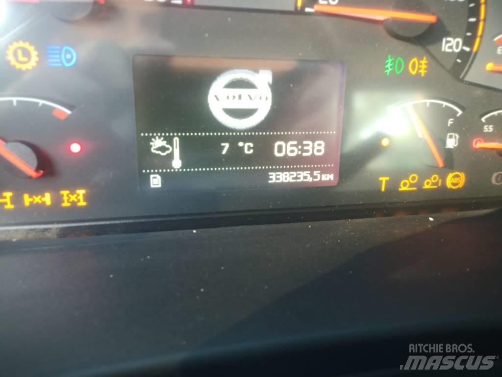 Volv FM 330 Camiones con gancho
