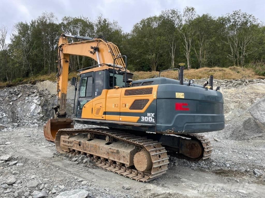 Hyundai HX 300 L Excavadoras de cadenas