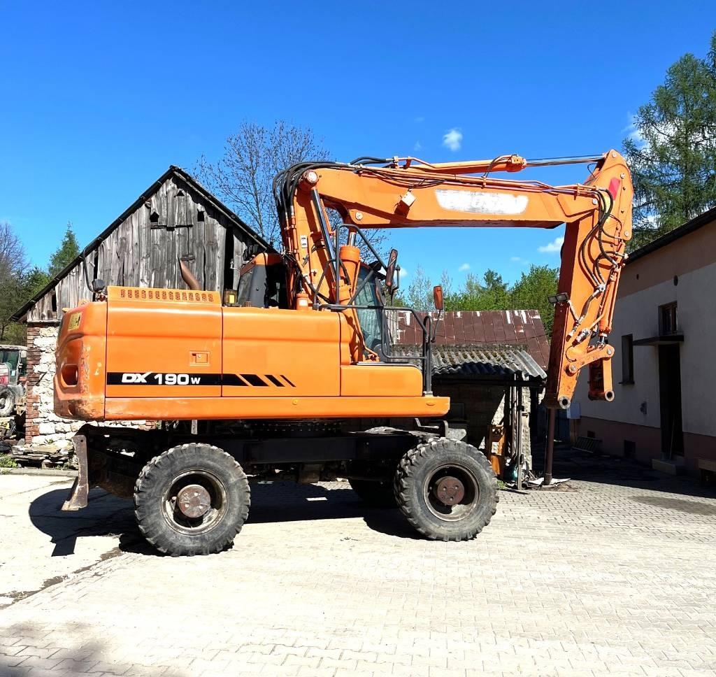 Doosan DX 190 W-3 Excavadoras de ruedas
