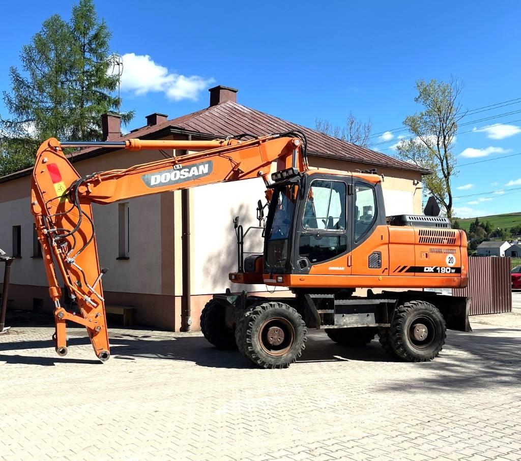 Doosan DX 190 W-3 Excavadoras de ruedas