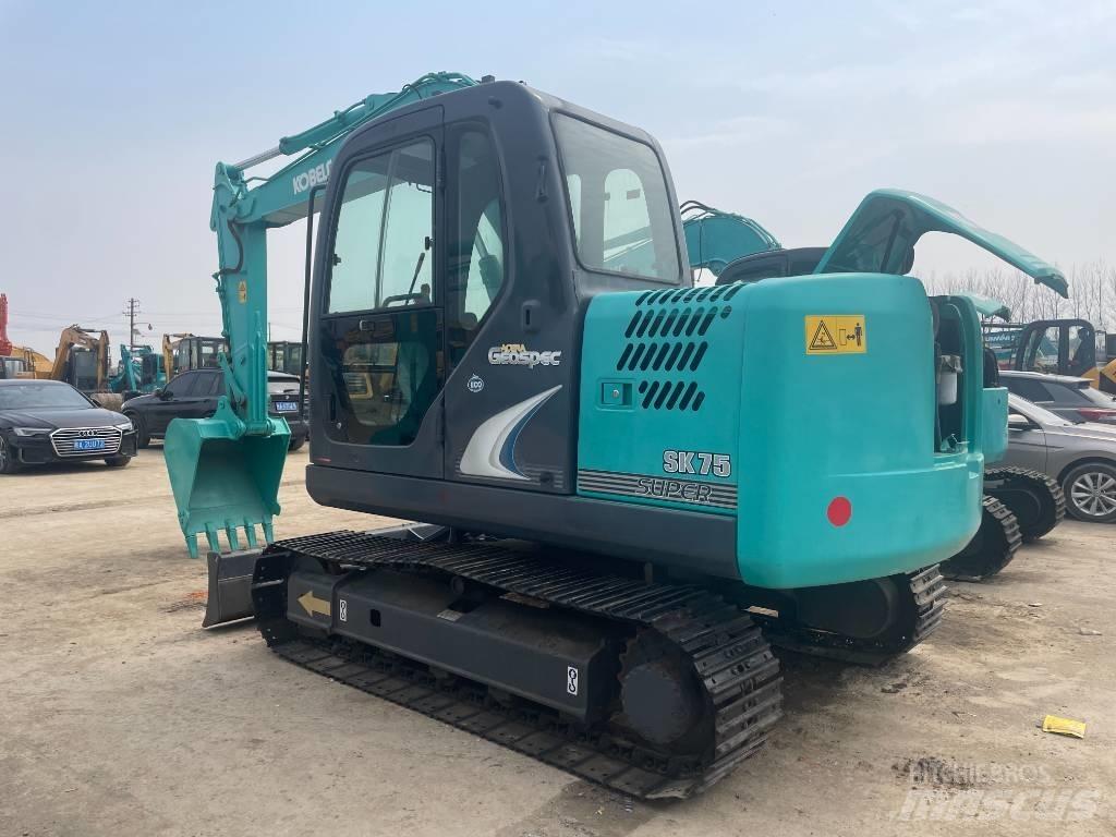 Kobelco SK 75 Excavadoras de cadenas