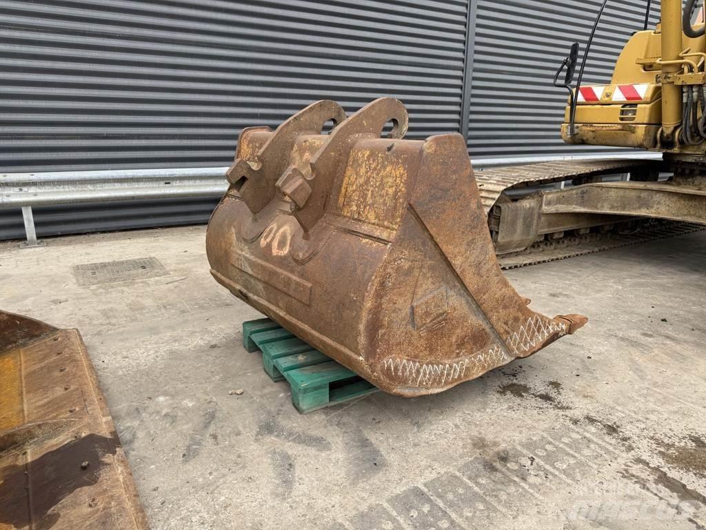 CAT 320 DL Excavadoras de cadenas