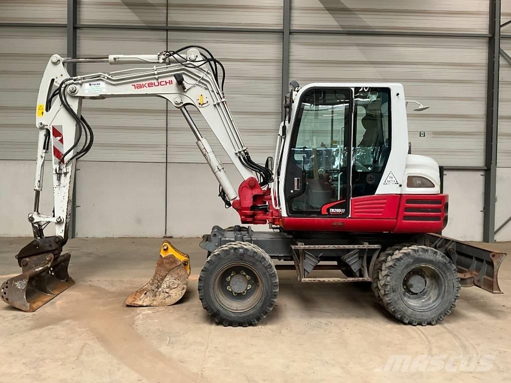 Takeuchi TB 295 W Excavadoras de ruedas