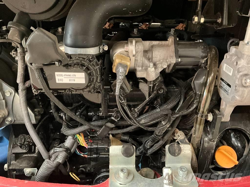 Takeuchi TB 240 Mini excavadoras < 7t