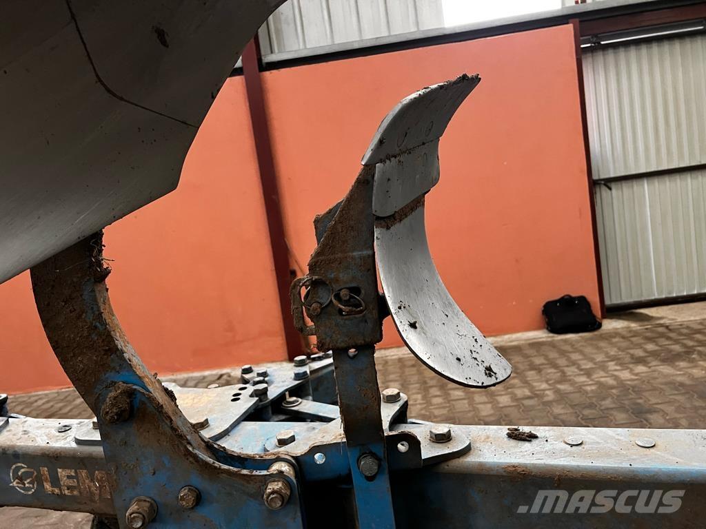 Lemken Juwel 8 Arados fijos suspendidos