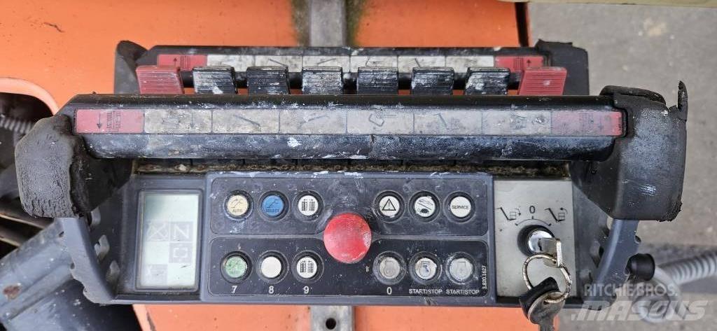 JLG X 17 J Plus Plataforma de trabajo articulada