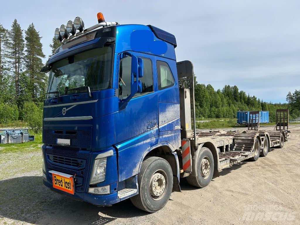 Volvo FH 500 Camiones de transporte de maquinaria forestal