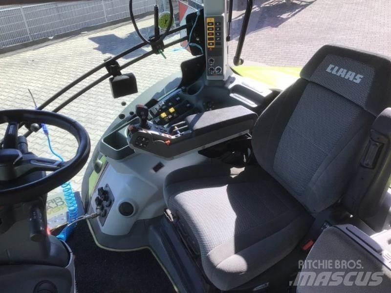 CLAAS AXION 850 Tractores