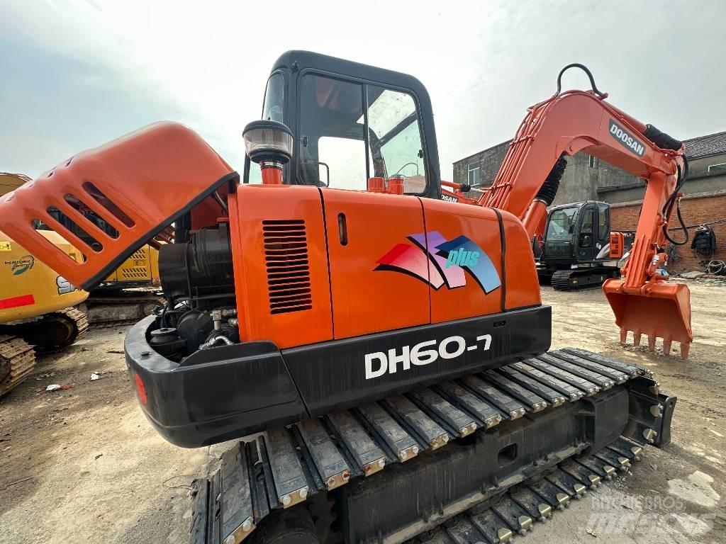Doosan DH 60 Mini excavadoras < 7t