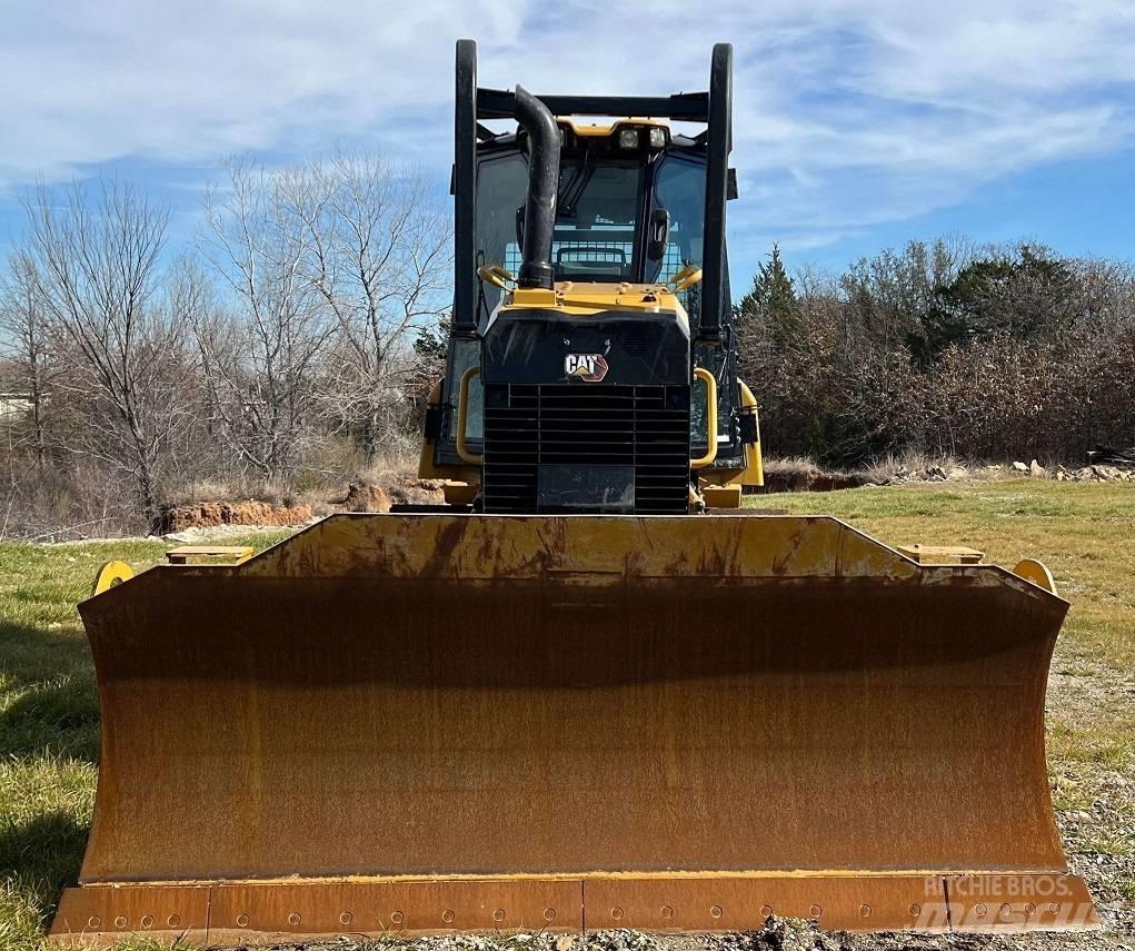 CAT D 4 Buldozer sobre oruga