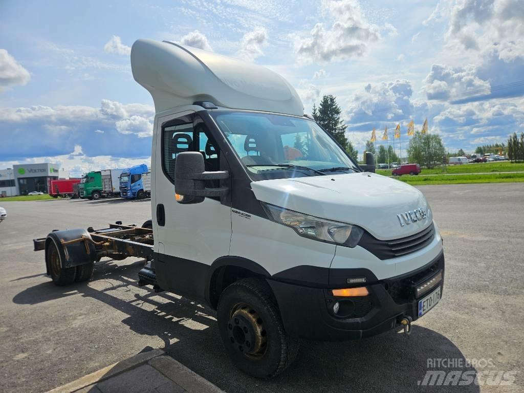 Iveco Daily 70C17 Furgonetas de caja cerrada