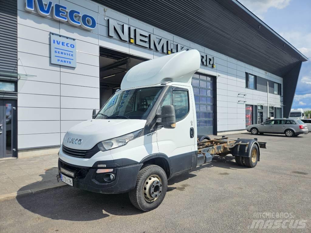 Iveco Daily 70C17 Furgonetas de caja cerrada