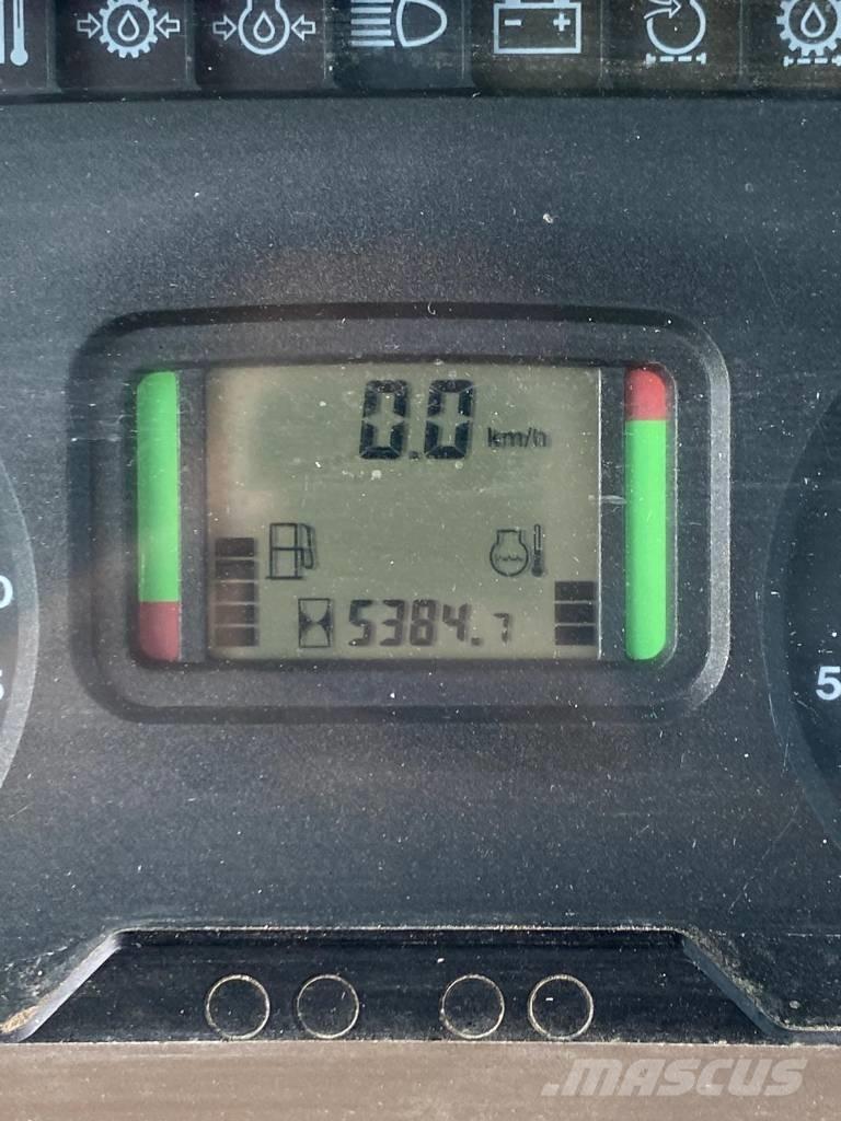 John Deere 6534 Tractores