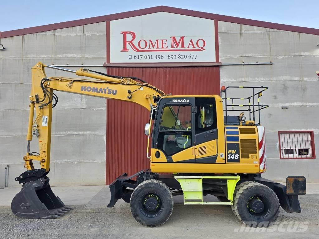 Komatsu PW 148-11 Buldozer sobre oruga