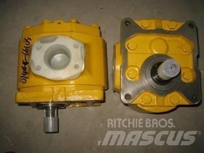 Komatsu D85A-18 pump Hidráulicos