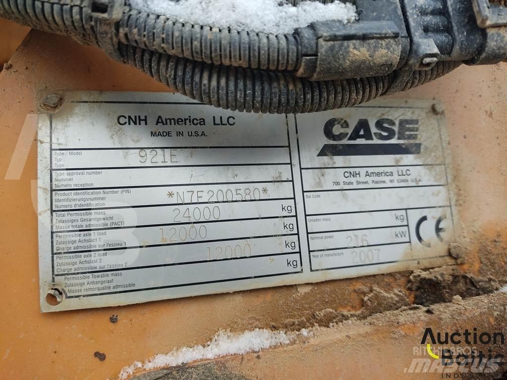 CASE 921 E Cargadoras sobre ruedas