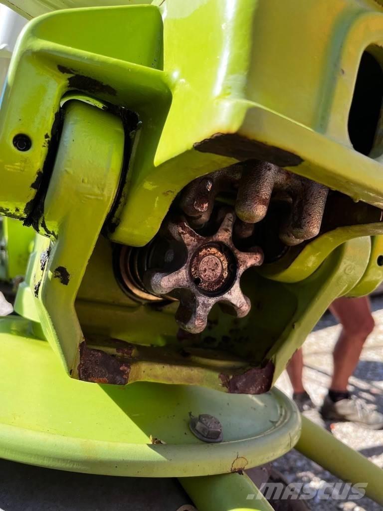 CLAAS Volto 900 T Rastrillos y henificadores