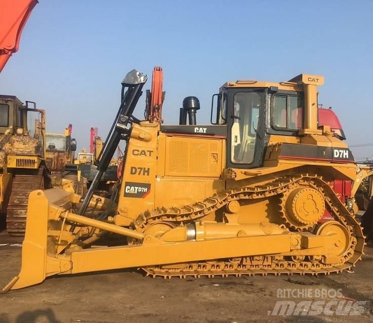 CAT D7H Buldozer sobre oruga