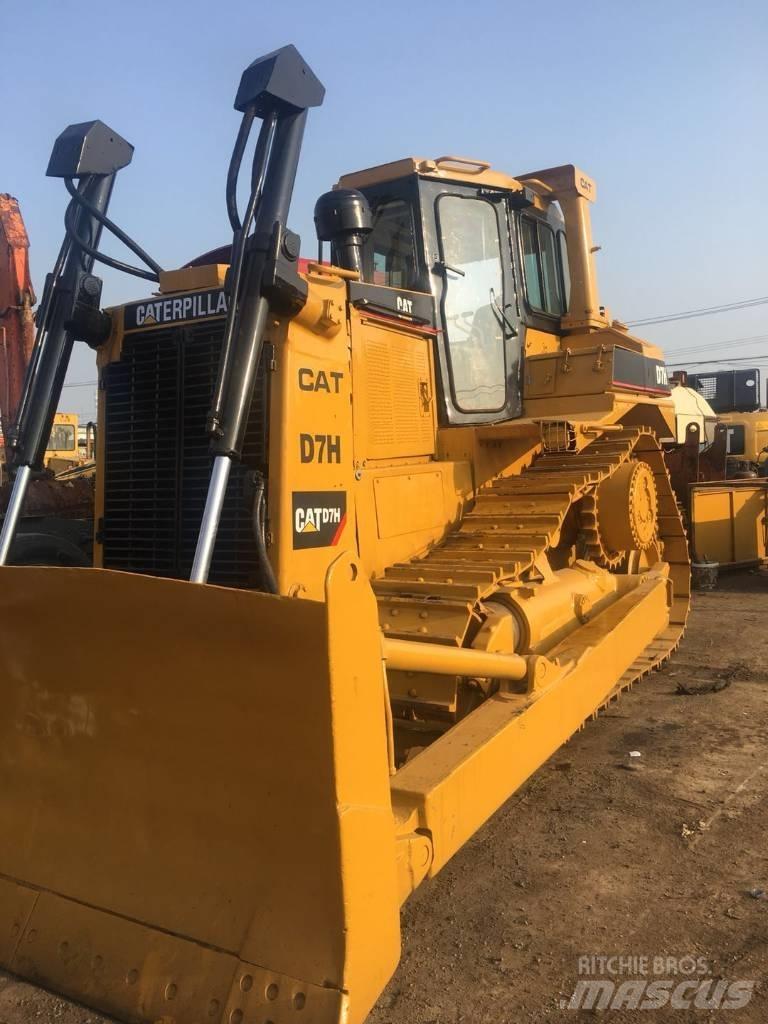 CAT D7H Buldozer sobre oruga
