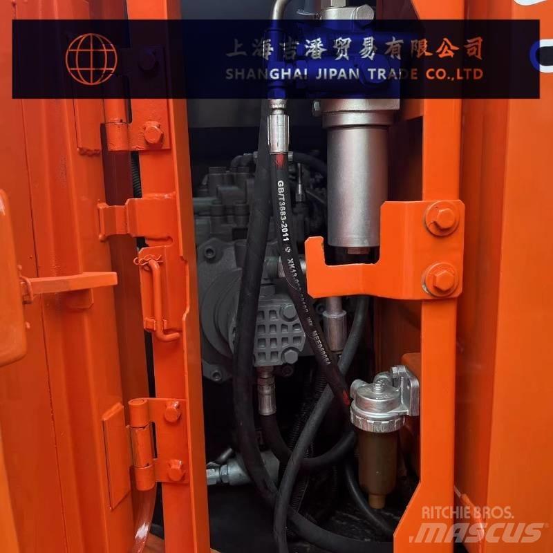 Hitachi ZX 135 Excavadoras de cadenas