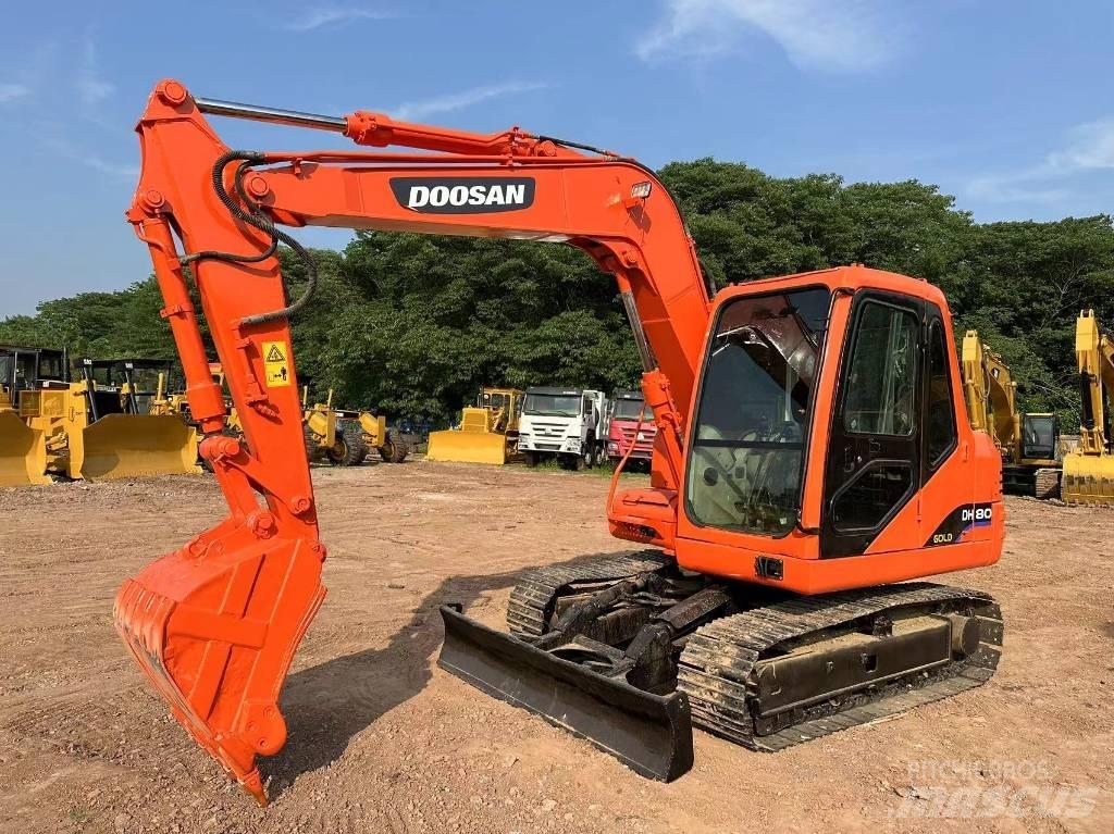 Doosan DH 80 Excavadoras 7t - 12t