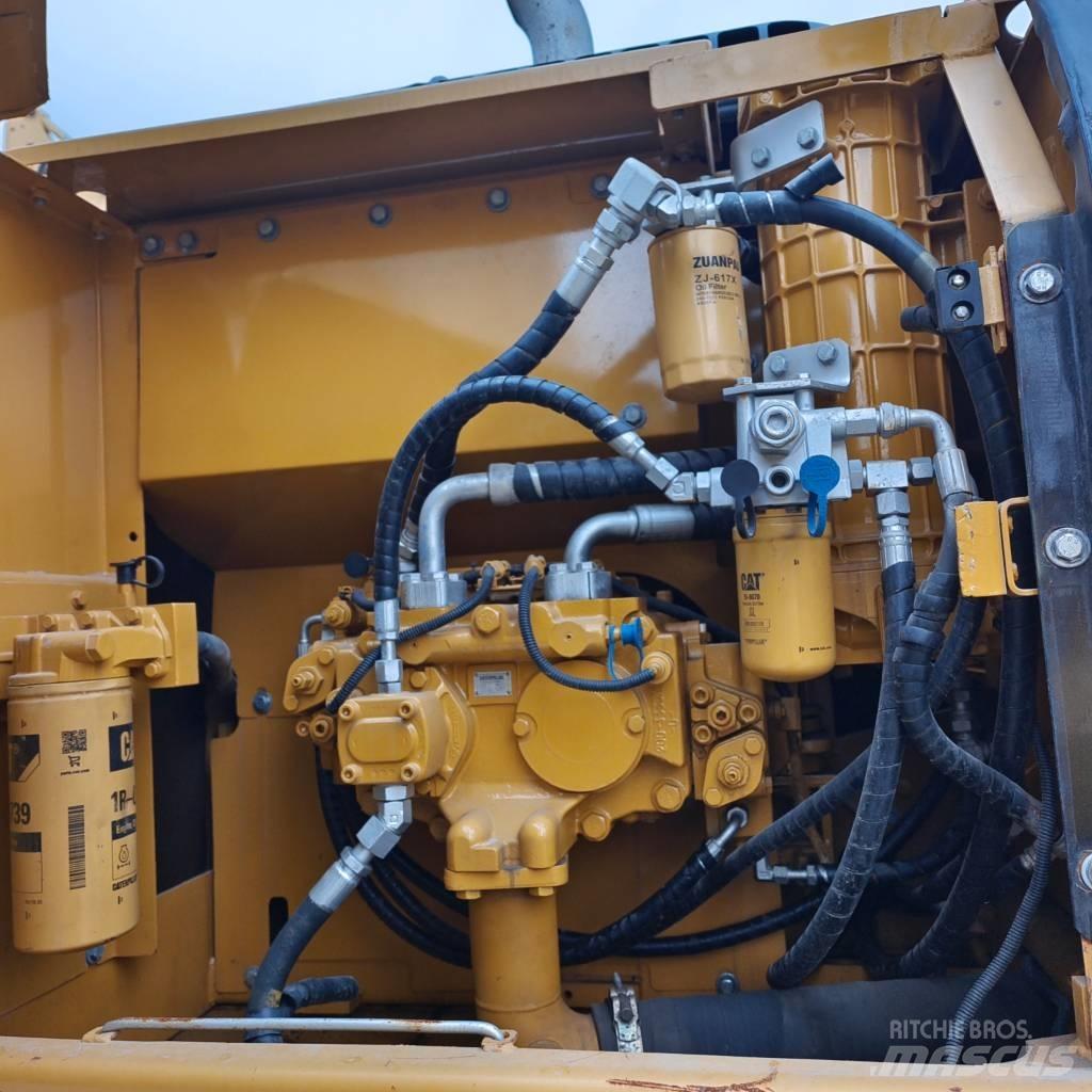 CAT 320 D 2 L Excavadoras de cadenas