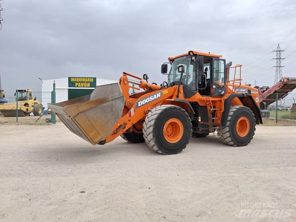 Doosan DL 300-5 Cargadoras sobre ruedas