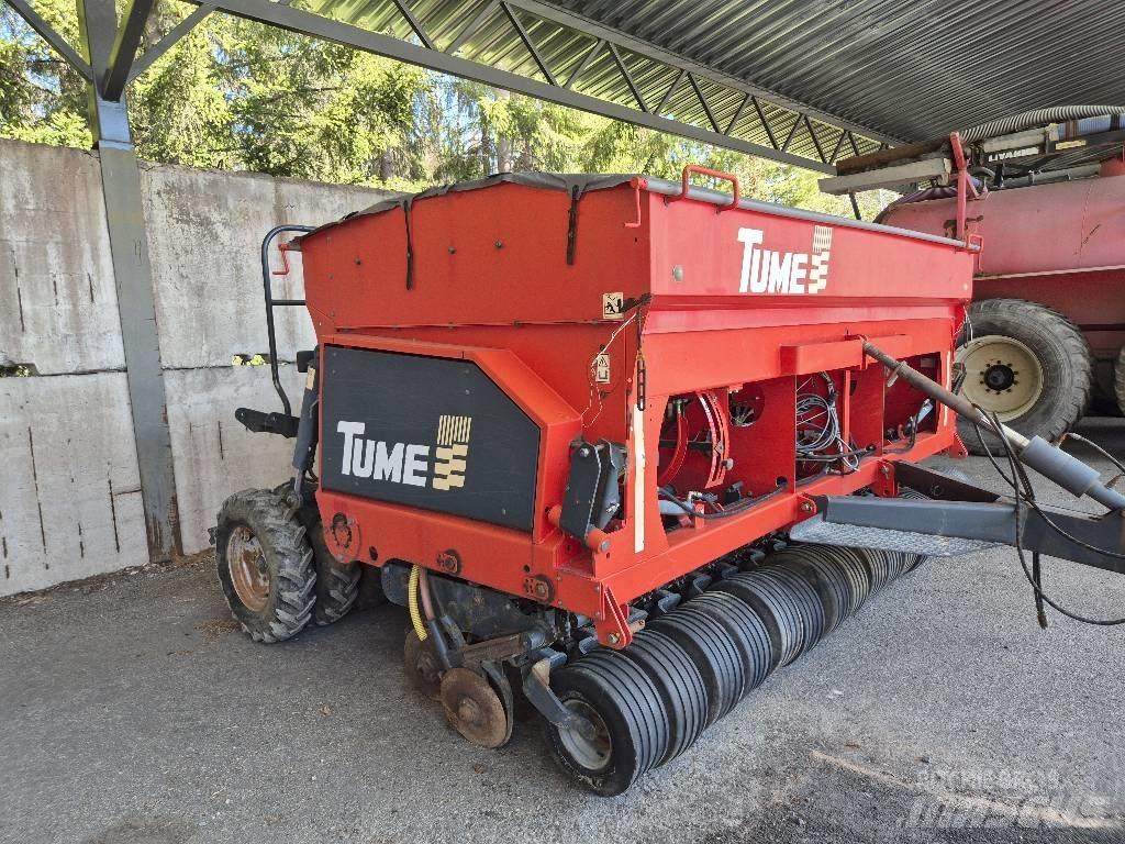 Tume Nova Combi 4000 Cisternas o cubas esparcidoras de purín