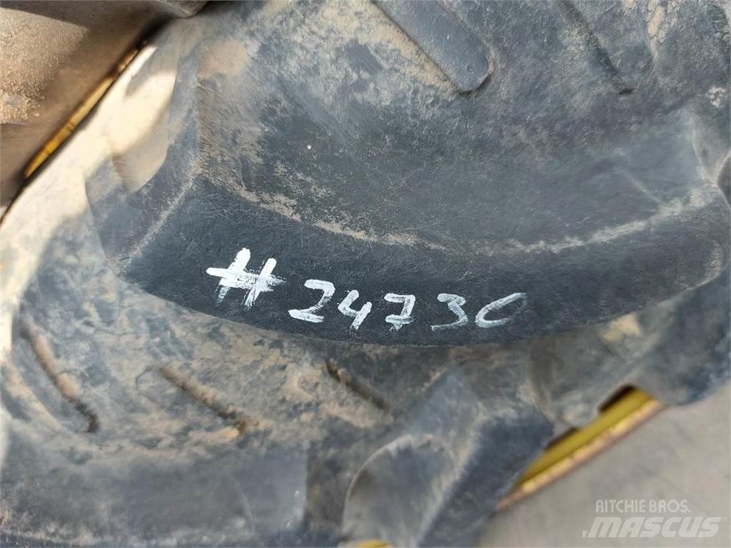Kleber 270/95R32 Neumáticos, ruedas y llantas