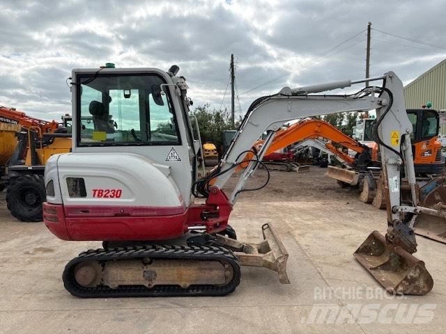 Takeuchi TB 230 Mini excavadoras < 7t