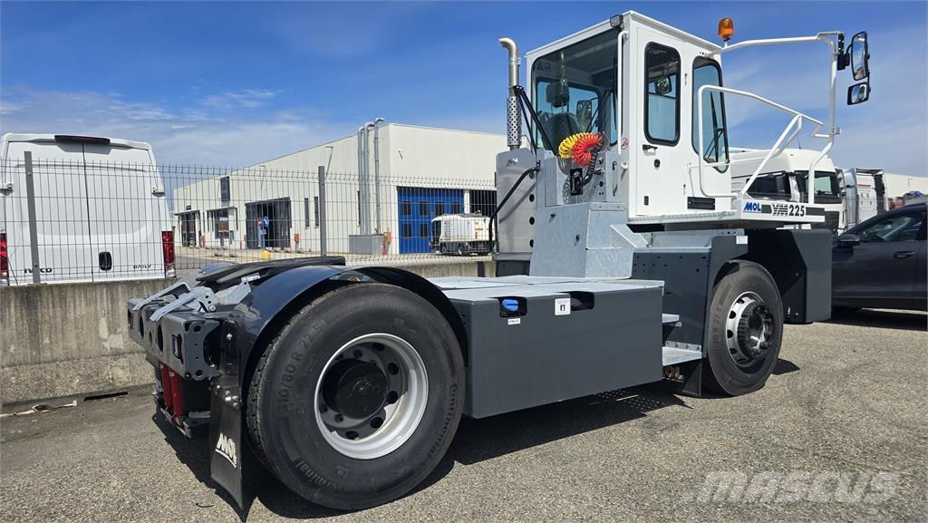 MOL YM225 Cabezas tractoras para terminales