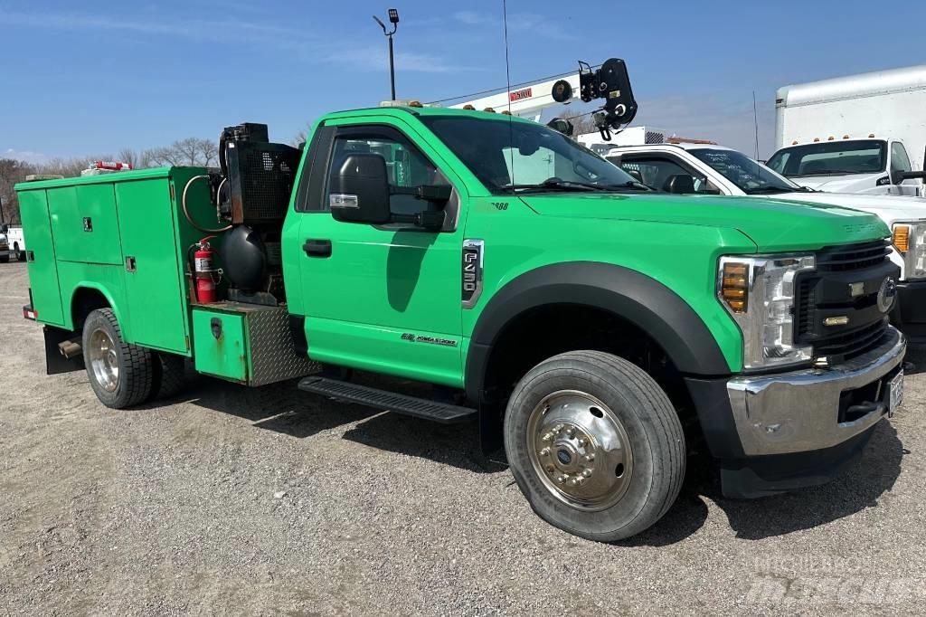 Ford F 450 XL SD Camiones cisterna