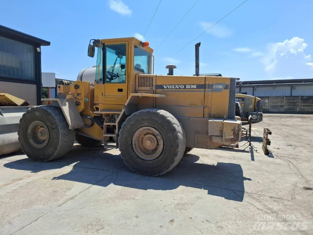 Volvo L 120 C Cargadoras sobre ruedas