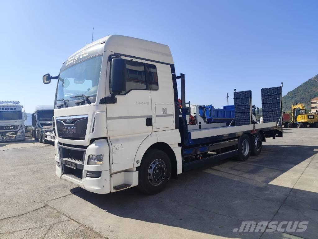 MAN TGX 26.440 Camiones portamaquinaria